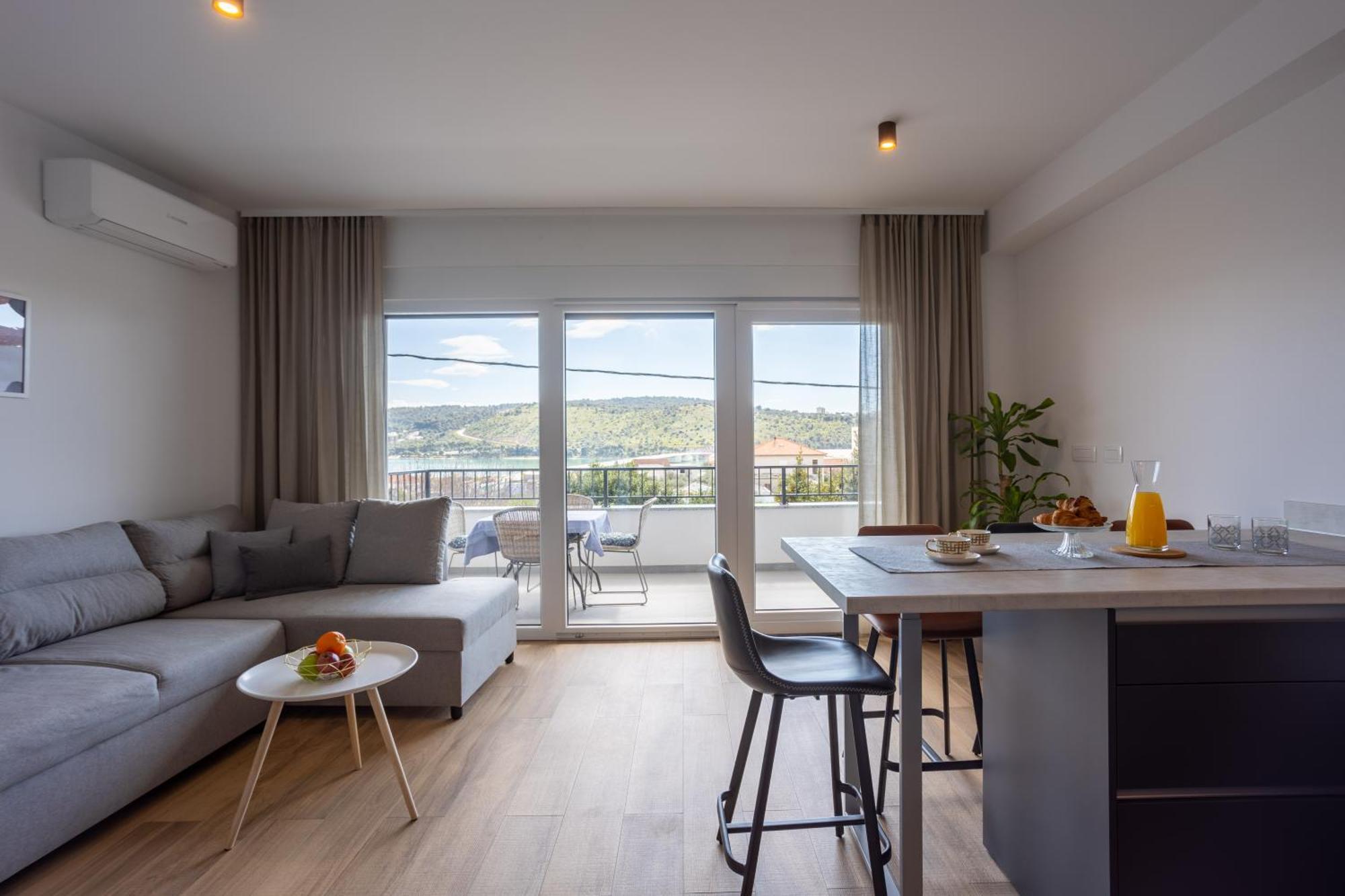 Ferienwohnung La Petit Trogir Exterior foto