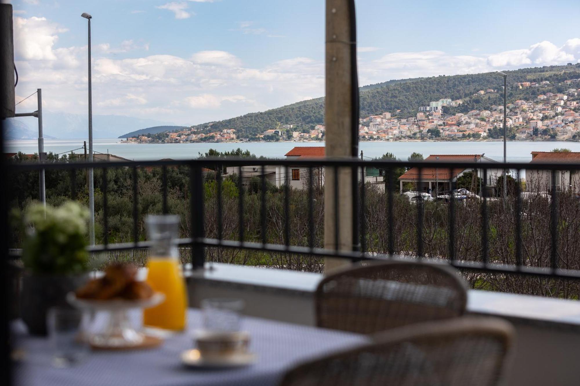 Ferienwohnung La Petit Trogir Exterior foto